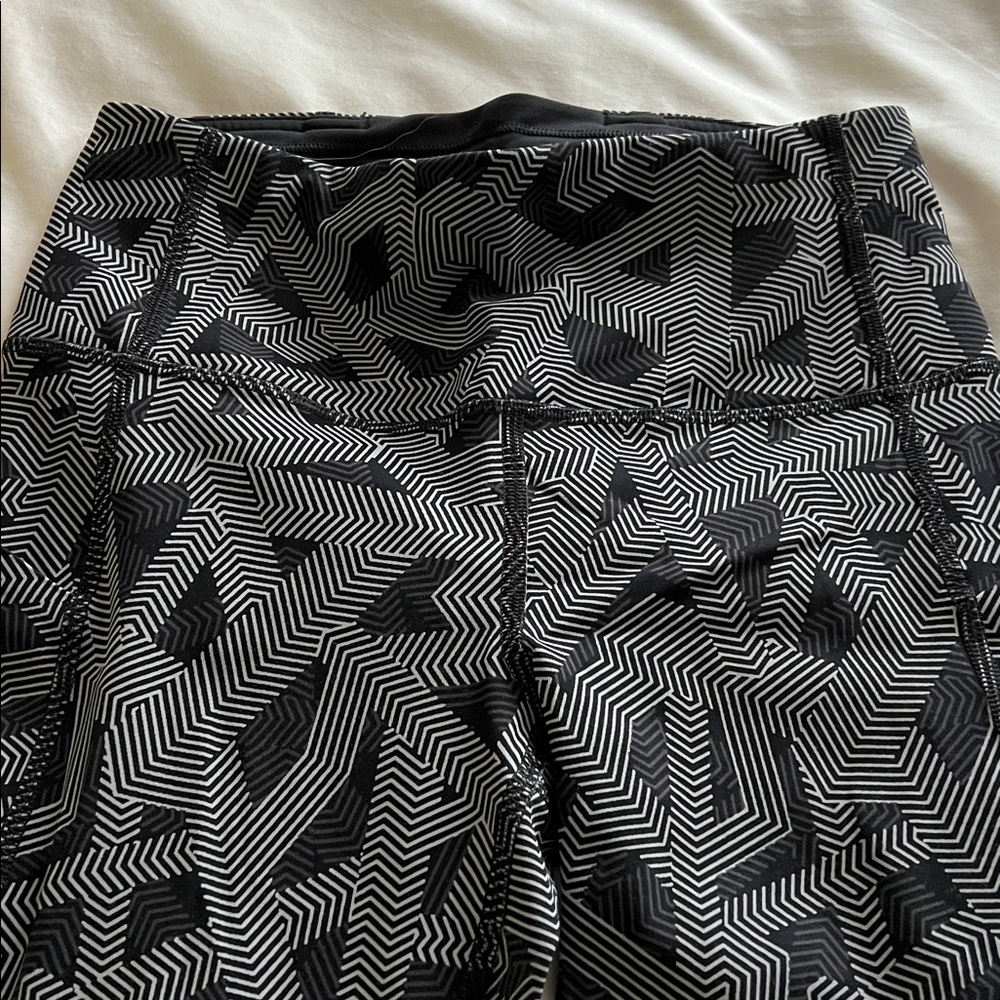 Lululemon Crop Leggings with Mesh
